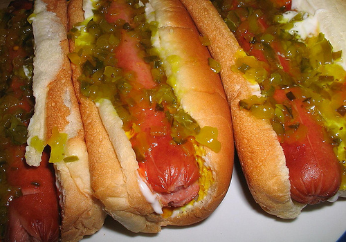 Saftiger Hot Dog